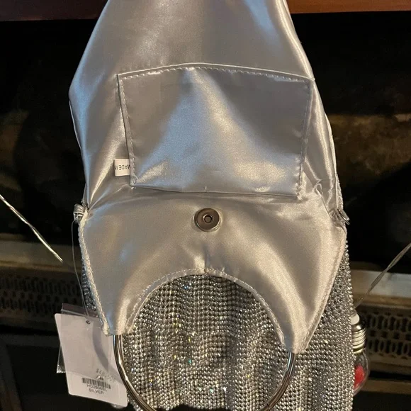 Silver Shimmer NWT small bag - Picture 4 of 9
